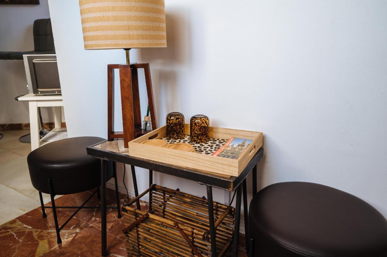 Atico Lujo Junto A La Catedral. Giralda Apartman Sevilla Kültér fotó